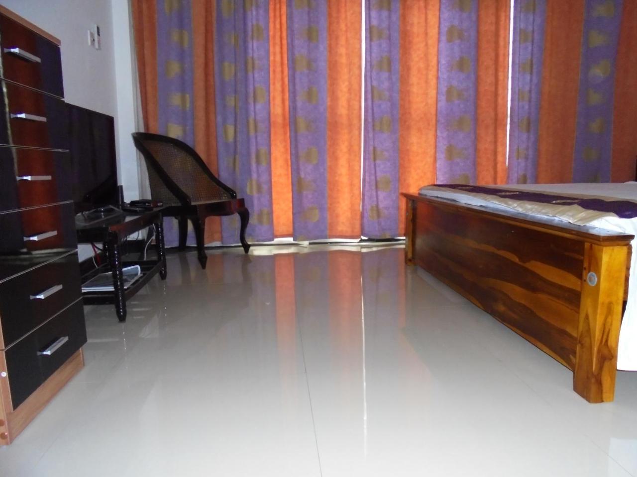 Jmf Hotel Negombo Exterior foto