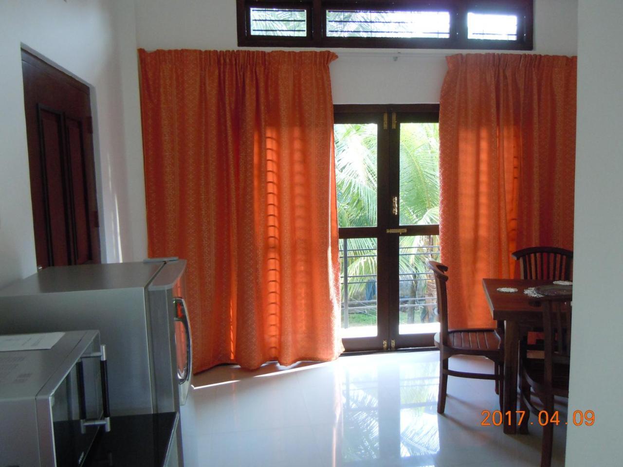 Jmf Hotel Negombo Exterior foto