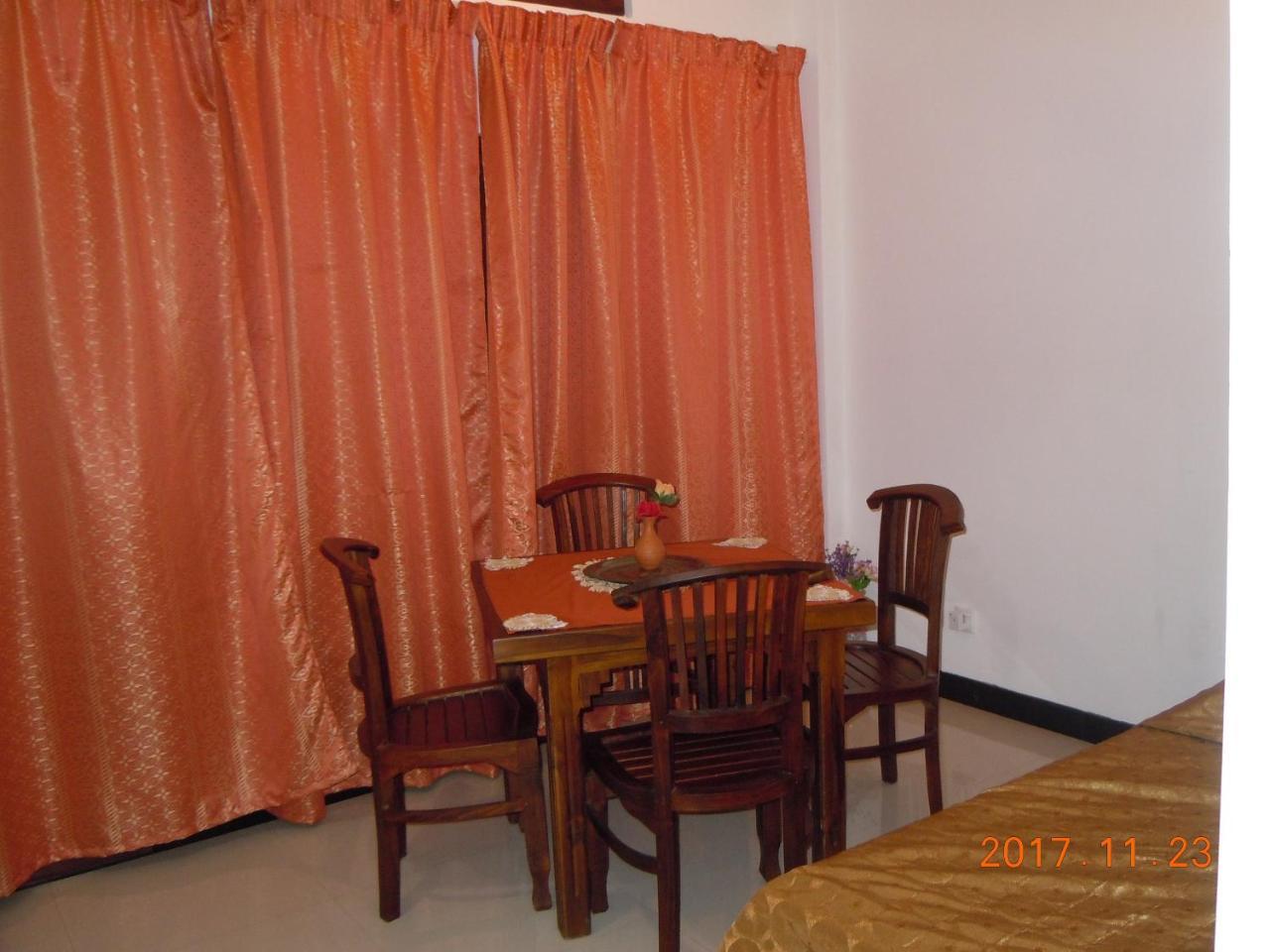 Jmf Hotel Negombo Exterior foto